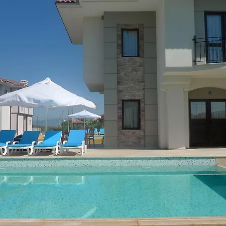 فيلة كلوب آلا توركا *